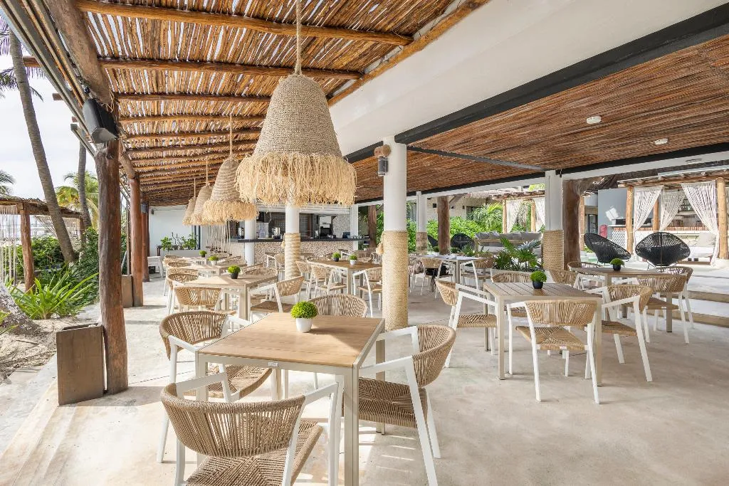 Restaurant, Areia Playa Del Carmen-beach Front Hotel, Playa Del Carmen