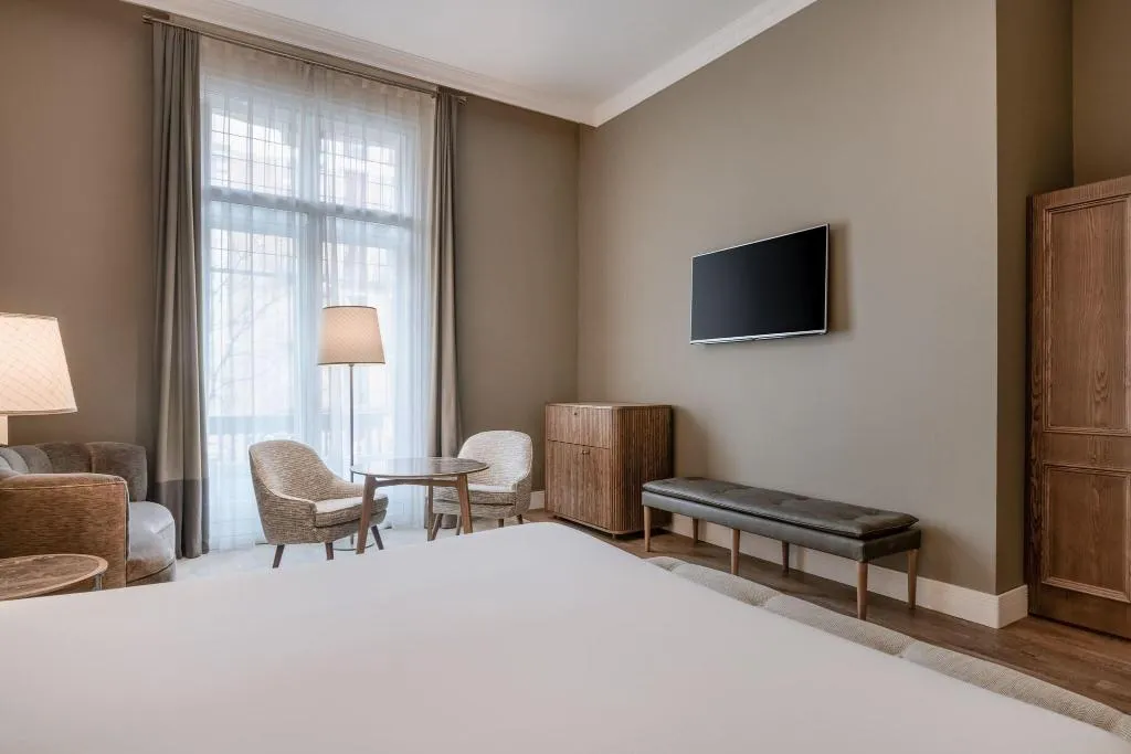 DOUBLE PREMIUM KING BED Room, AC Hotel Palacio del Retiro Autograph Collection, Madrid