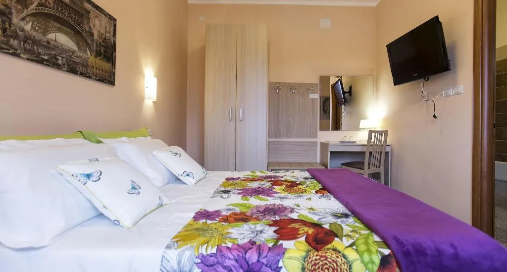 Room, Il Sole, Cagliari