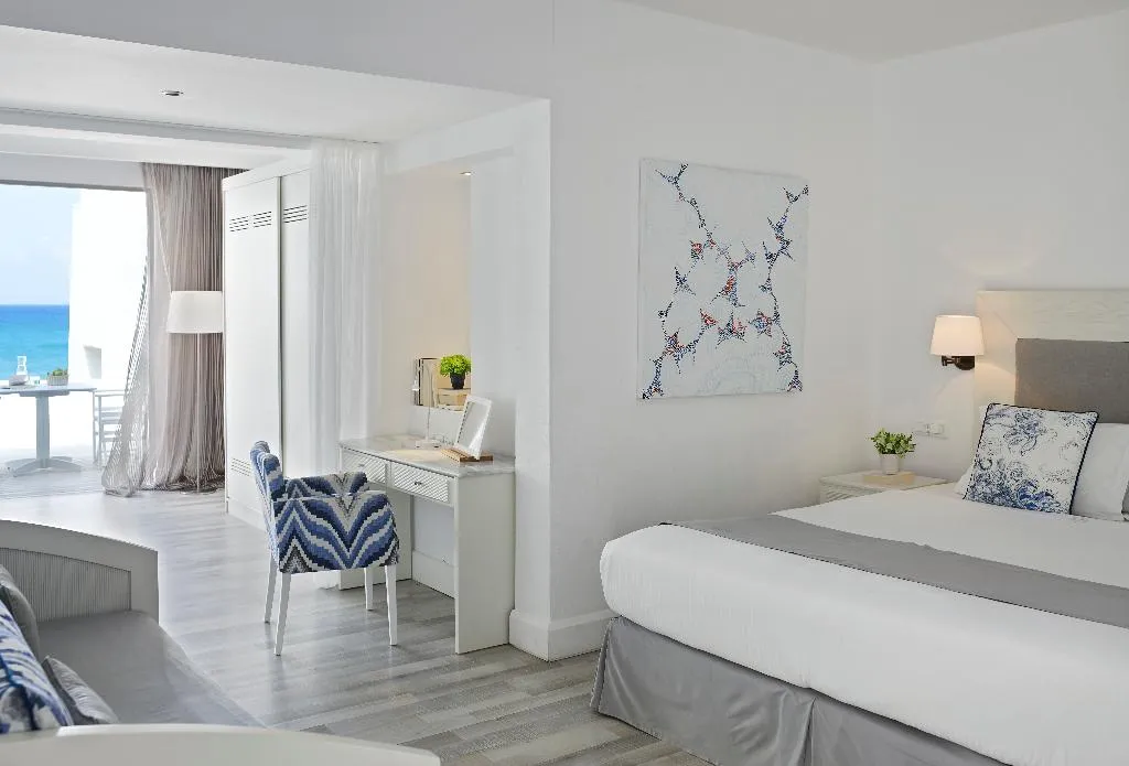 BUNGALOW SEA FRONT Room, Knossos Beach Bungalows & Suites, Crete
