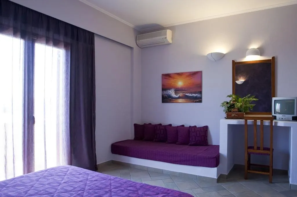Room, Anamnesis Spa Luxury Apartments, Santorini