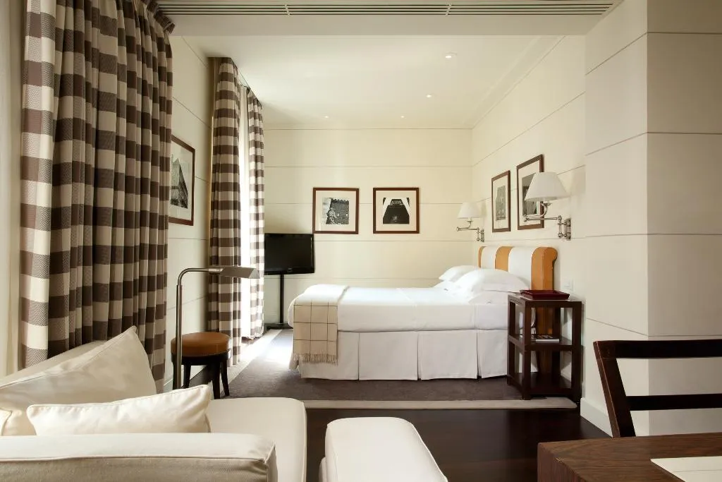 TRIPLE DELUXE Room, Gallery Art Hotel, Florence