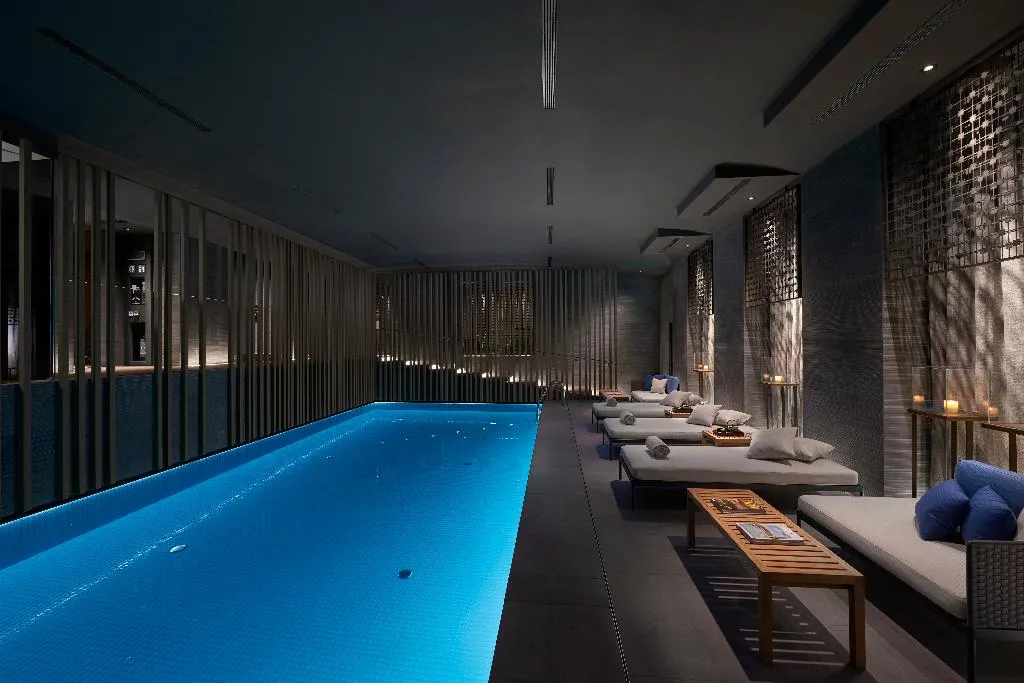 Pool, Mandarin Oriental Milan, Milan