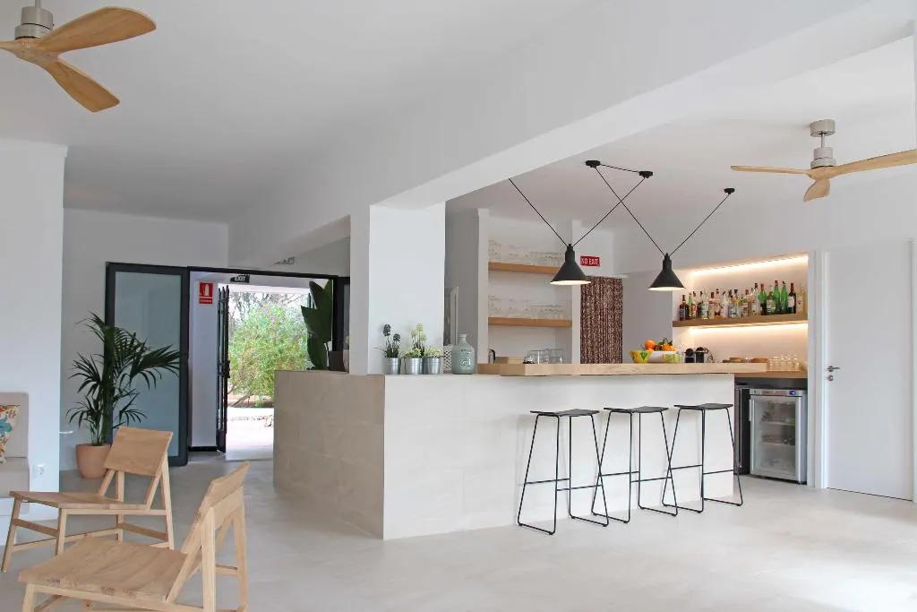 Lobby, Niu d'Aus, Majorca
