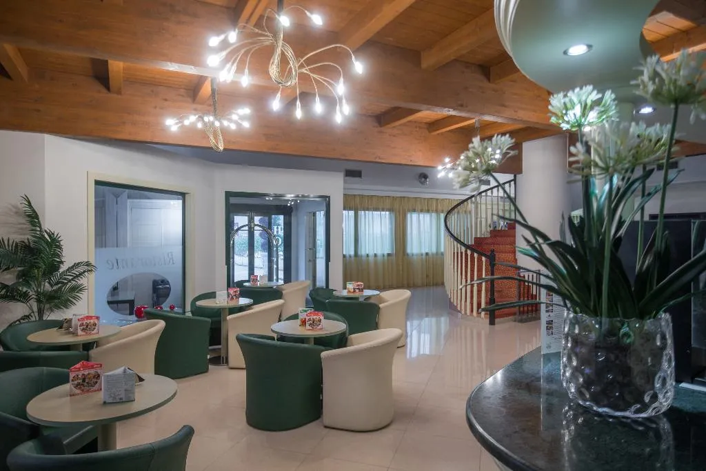 Lobby, AS Hotel Sempione Fiera, Milan