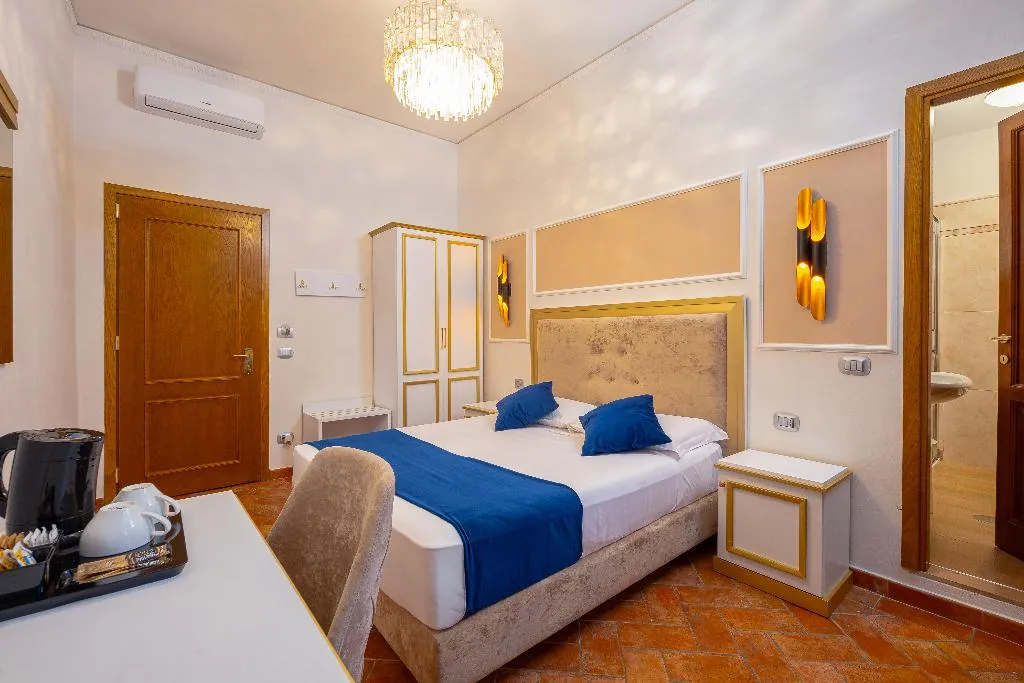 Double or Twin SUPERIOR Room, Annabella Hotel Roof Terrace, Florence