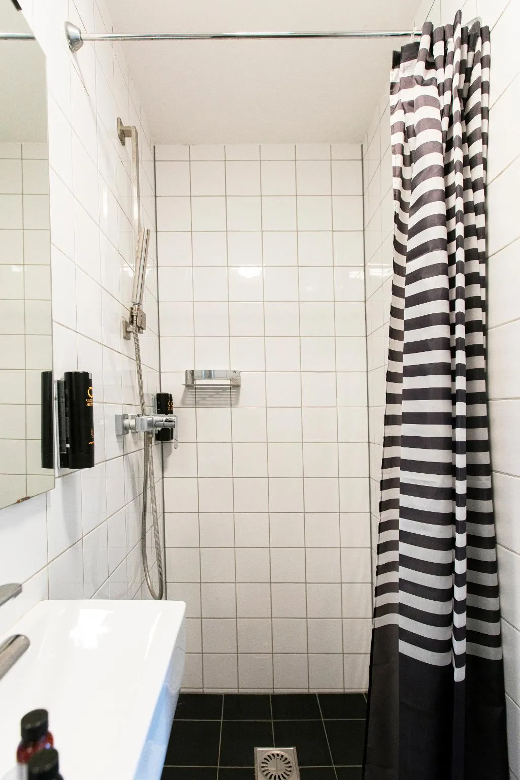 TRIPLE STANDARD Room, Quentin Amsterdam Hotel, Amsterdam