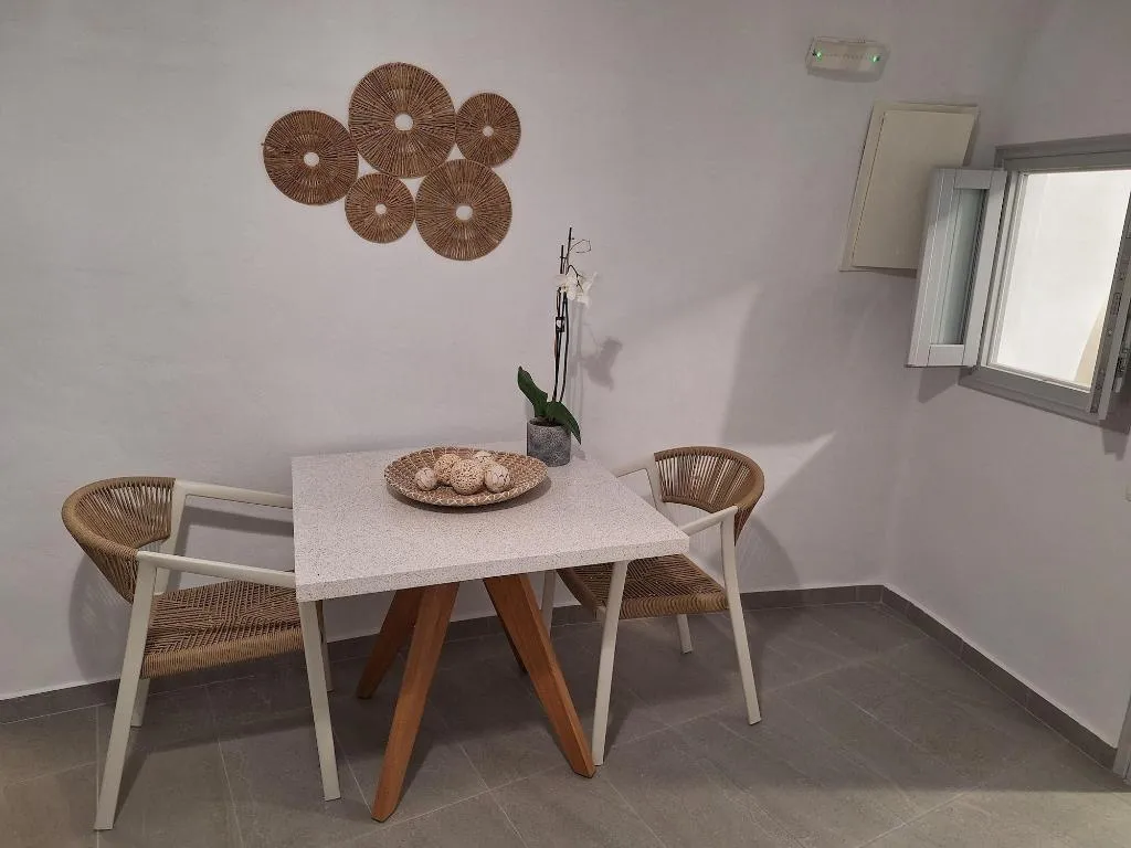 Room, Anamnesis Spa Luxury Apartments, Santorini