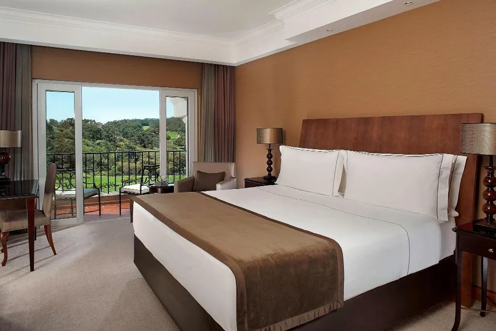 Room, Penha Longa, Lisbon