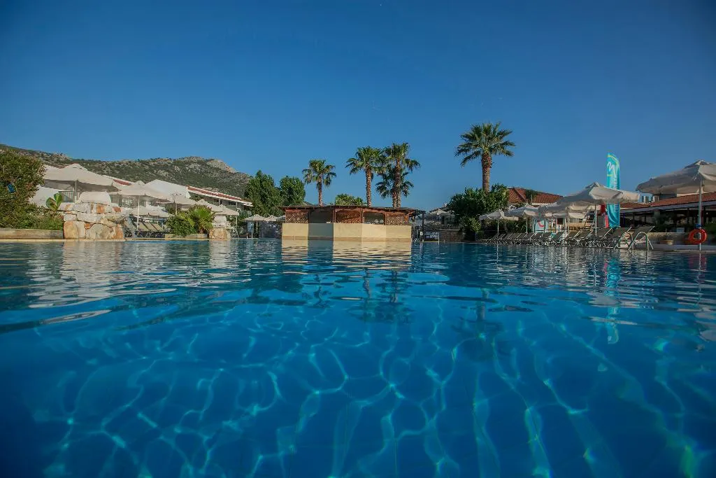 Pool, Golden Coast, Athens