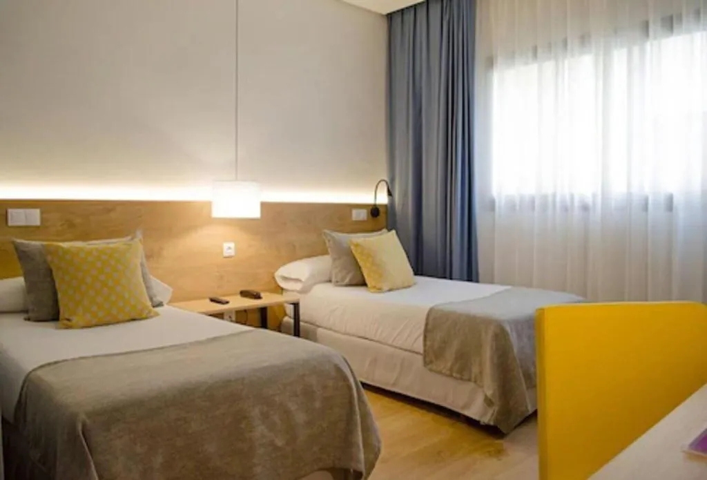 TWIN STANDARD Room, Porcel Aida, Madrid