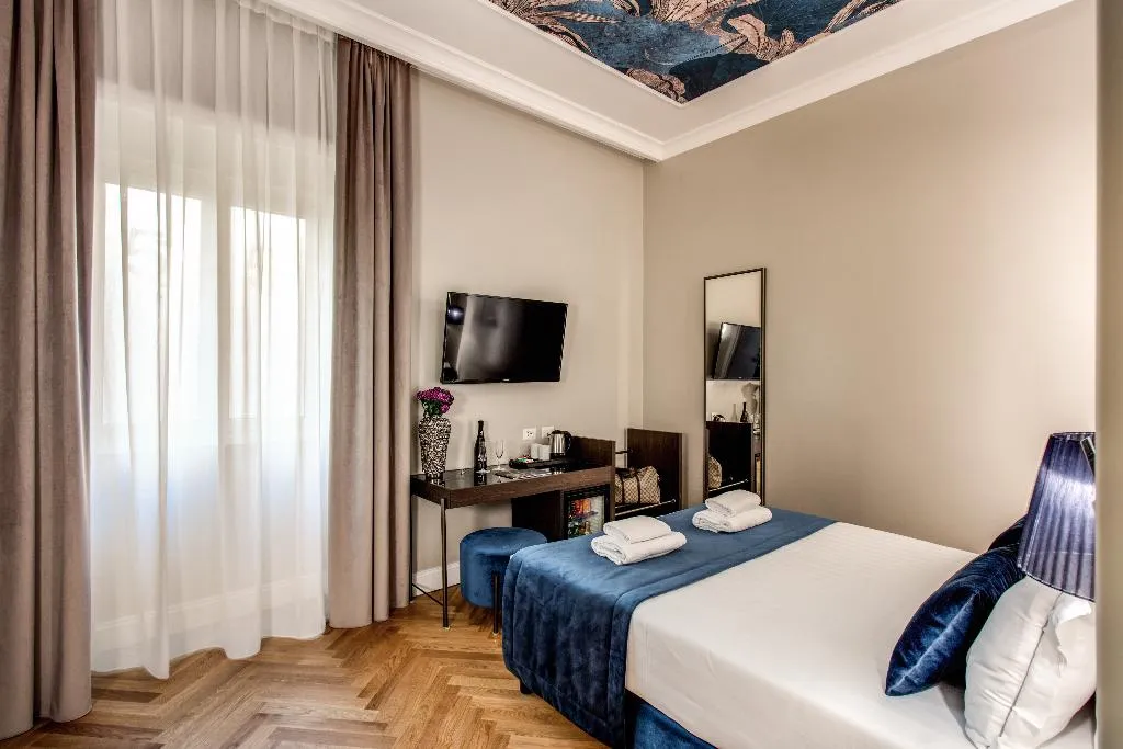 DOUBLE STANDARD Room, Hotel 55 Fiftyfive, Rome