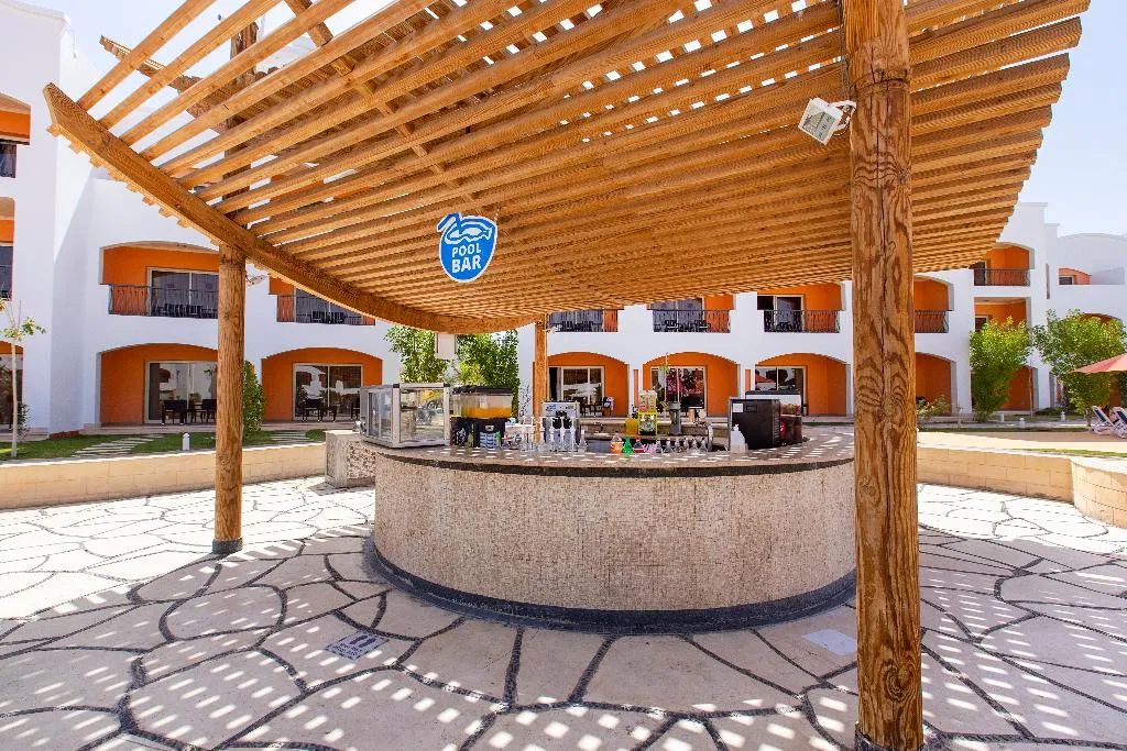 Bar, Naama Waves Hotel, Red Sea Riviera