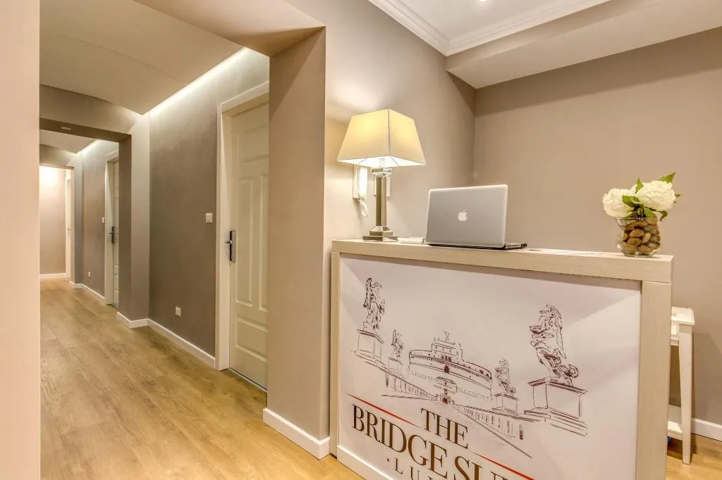 Lobby, The Bridge Suites, Rome