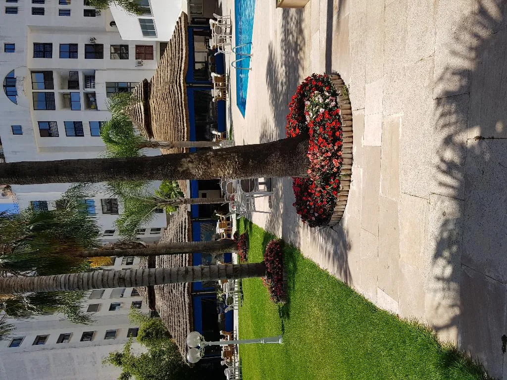 Pool, El Oumnia Puerto, Tangier