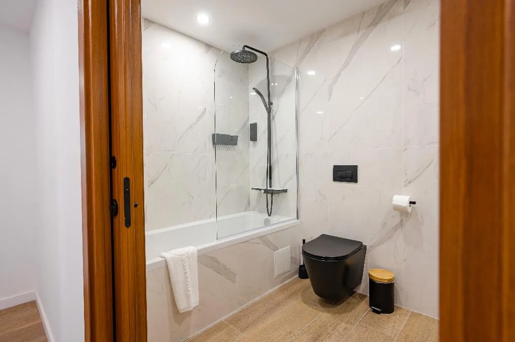 Double or Twin EXECUTIVE ONE BEDROOM Room, Grands Suites Hotel Residences & Spa, Malta