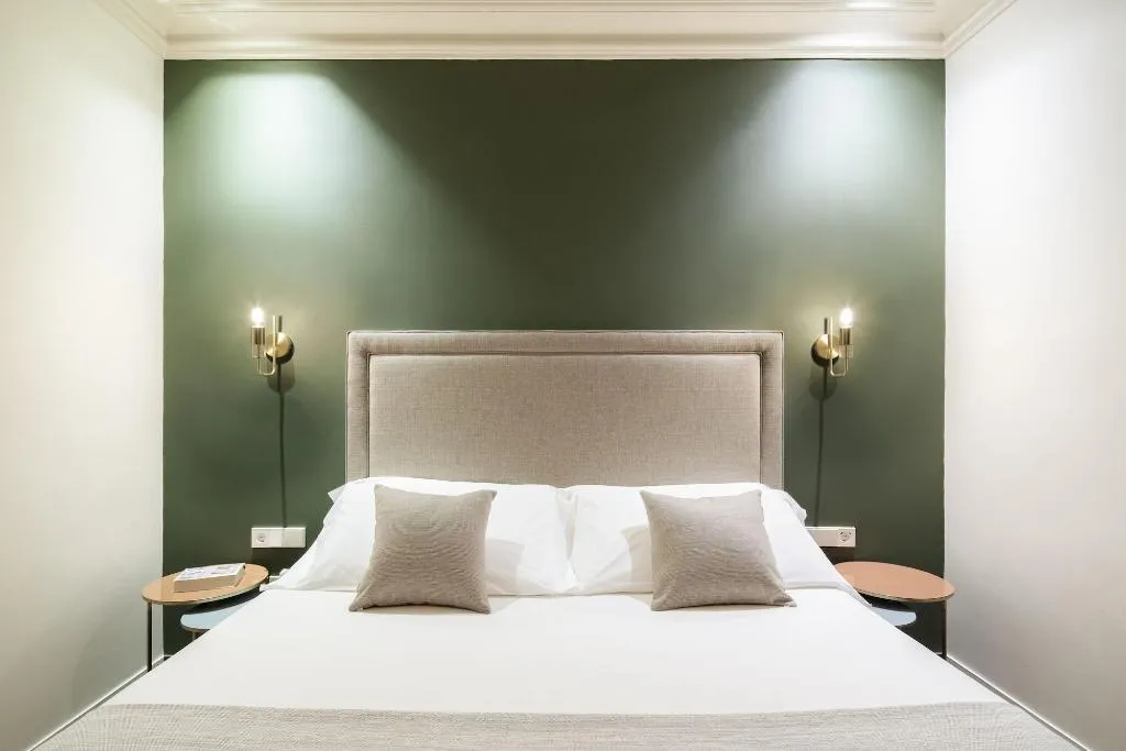 Room, H. Regas, Barcelona
