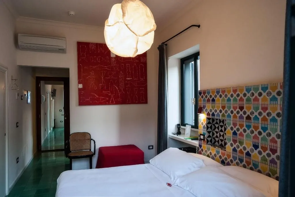 Room, La Moresca, Naples