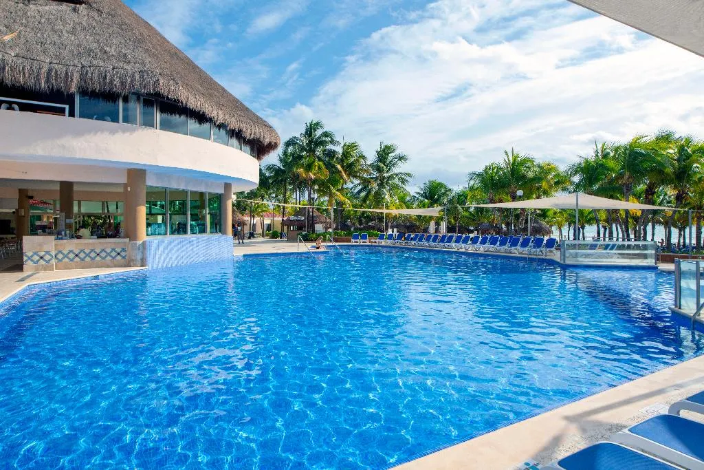Pool, Viva Maya by Wyndham, Trademark All-Inclusive, Cancun Area