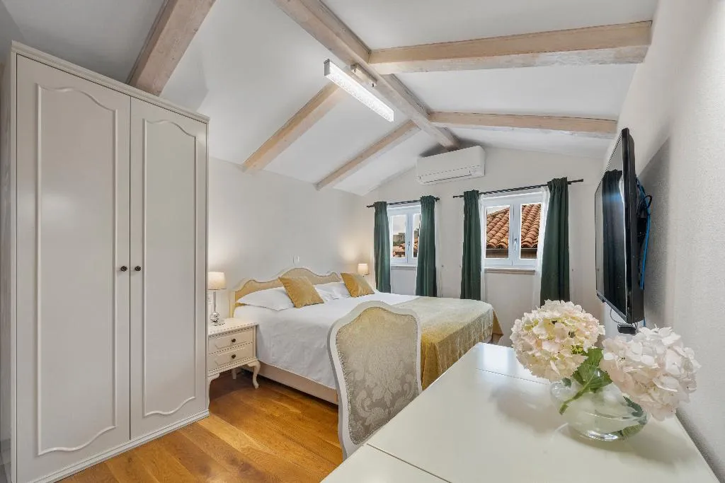 STUDIO CAPACITY 2 Room, Palmotta Palace, Dubrovnik