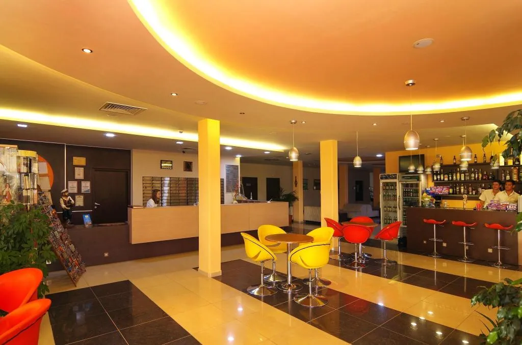 Lobby, Plamena Palace, Bourgas