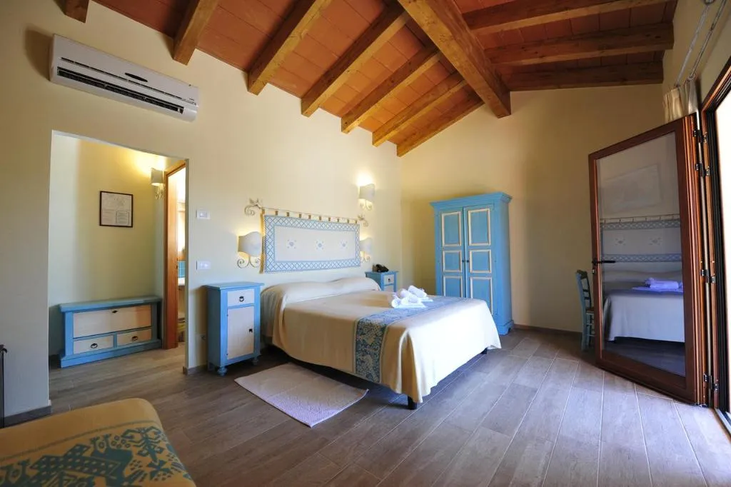 TRIPLE SUPERIOR Room, Hotel L'Esagono, Olbia