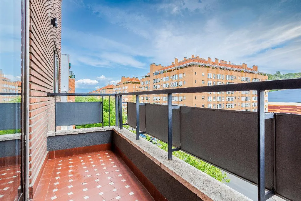 Double or Twin SUPERIOR Room, Acta Madfor Hotel, Madrid