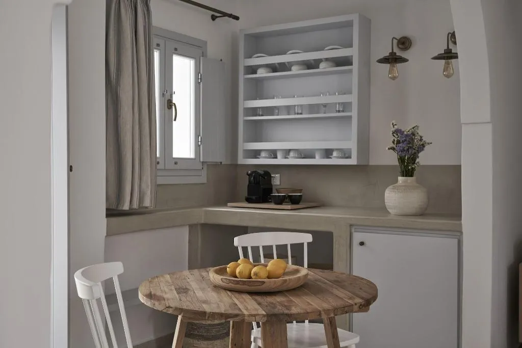 Room, Makris Beach Hotel, Santorini