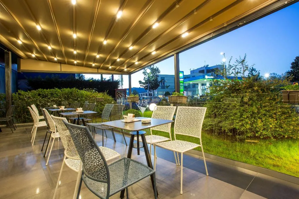 Bar, Best Western Premier Ark Hotel, Tirana