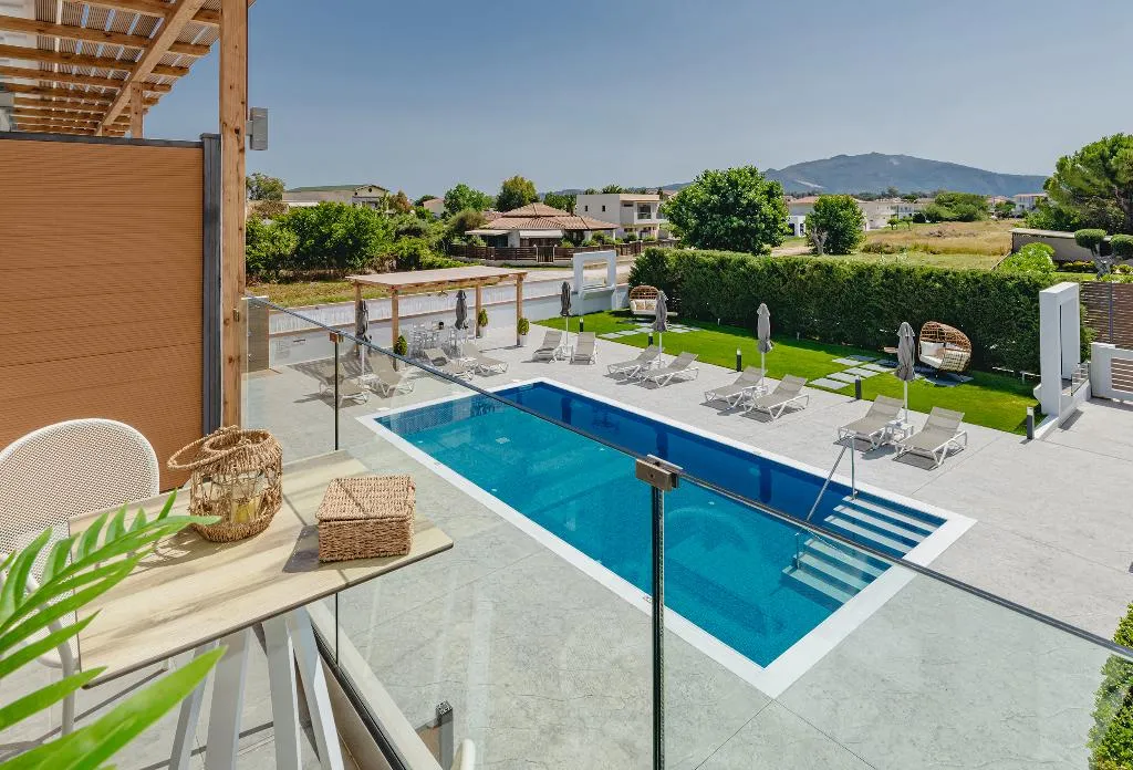 TRIPLE WITH BALCONY Room, White Canvas Boutique Studios, Zante