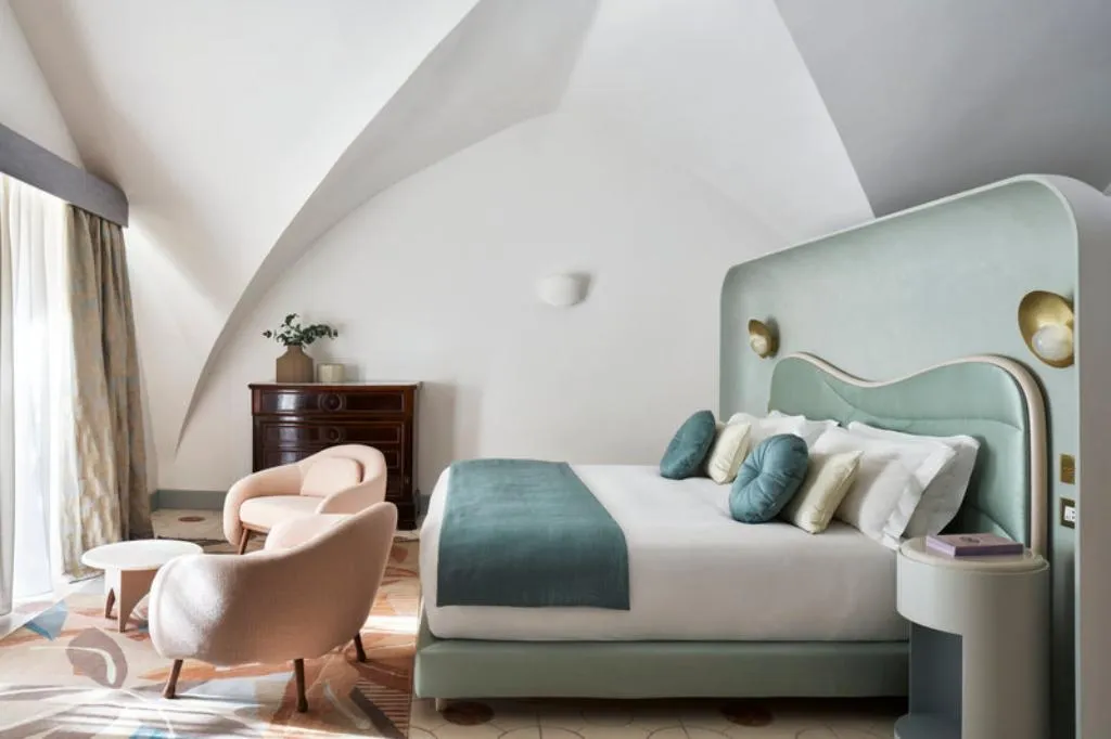 JUNIOR SUITE STANDARD Room, Palazzo Avino, Naples