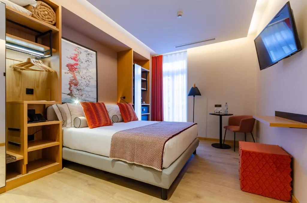 Double or Twin STANDARD Room, Rossio Plaza Hotel, Lisbon