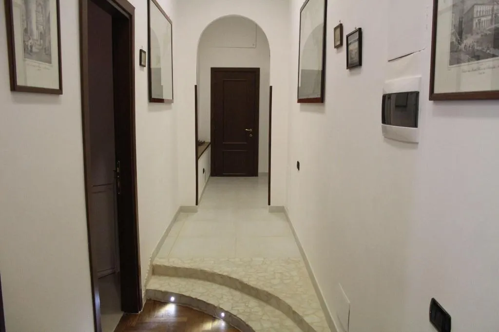 Lobby, Pomodoro B&B, Naples