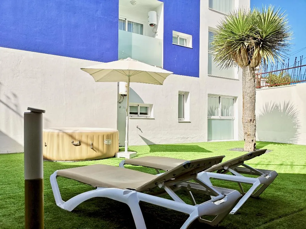 APARTMENT WITH TERRACE Room, The Blue Corner, Tenerife