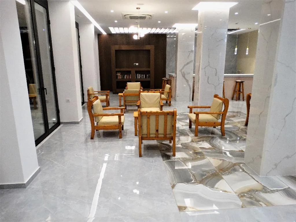 Lobby, Catherine, Kos