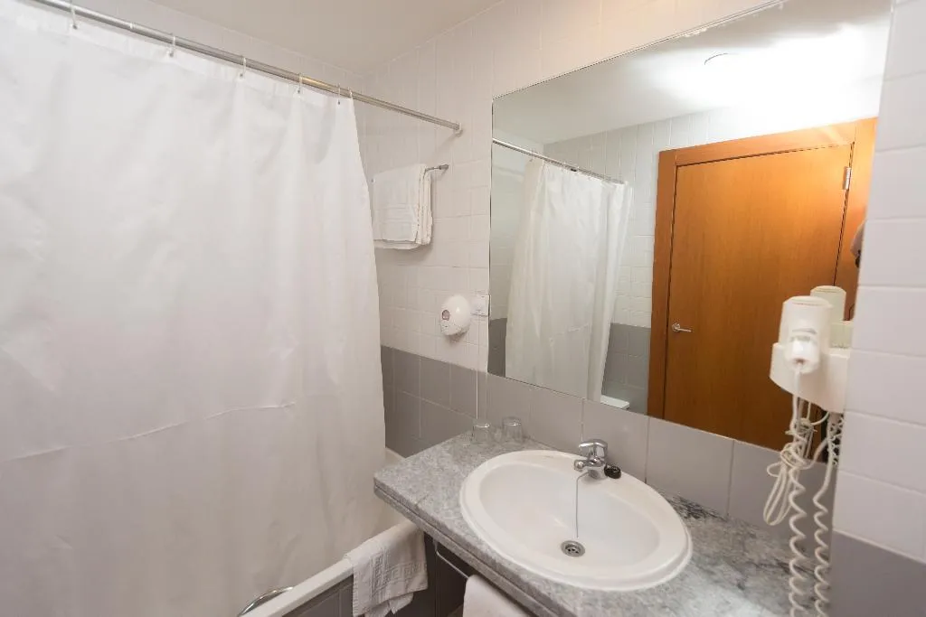 STUDIO STANDARD Room, Amazonia Palmela, Lisbon