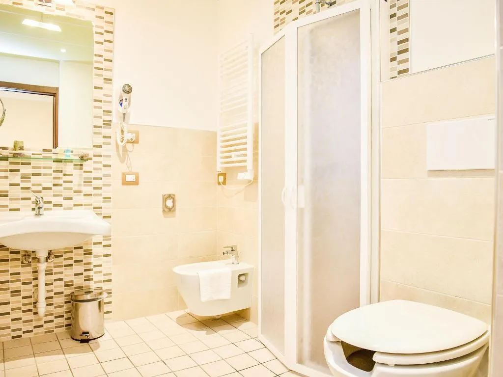 Room, Hotel Rosa, Milan
