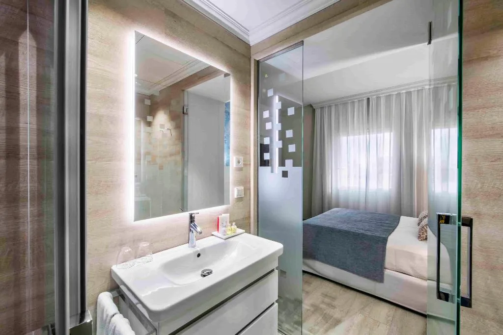 DOUBLE ECONOMY Room, Salles Hotel Malaga Centro, Costa Del Sol