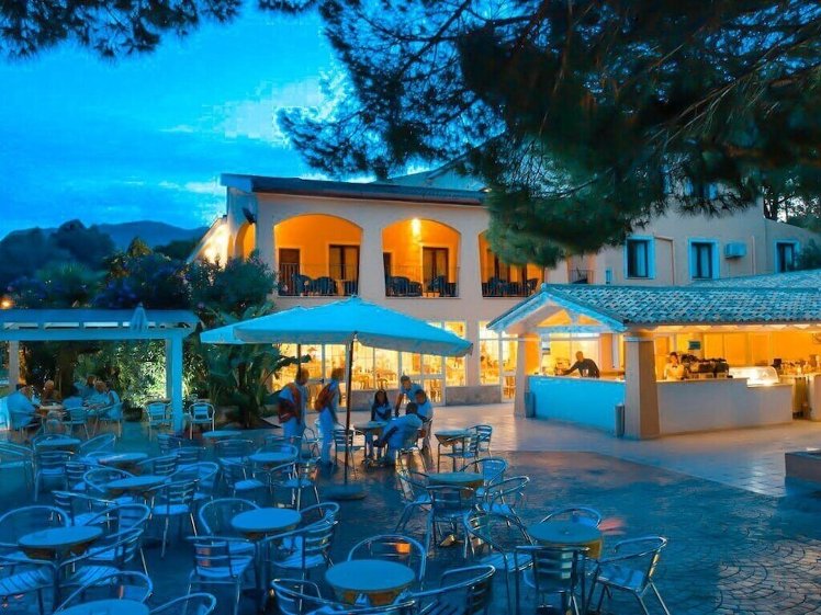Rocca Dorada Resort, Cagliari