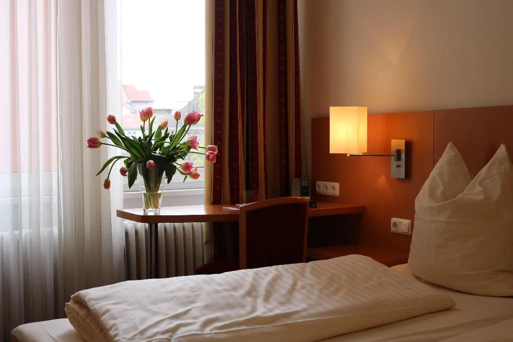 Room, Air in Berlin Hotel, Berlin