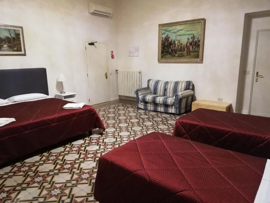 Room, Hotel St. James, Florence