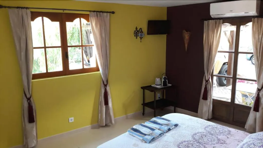 Room, Casa Roble B&B, Seville