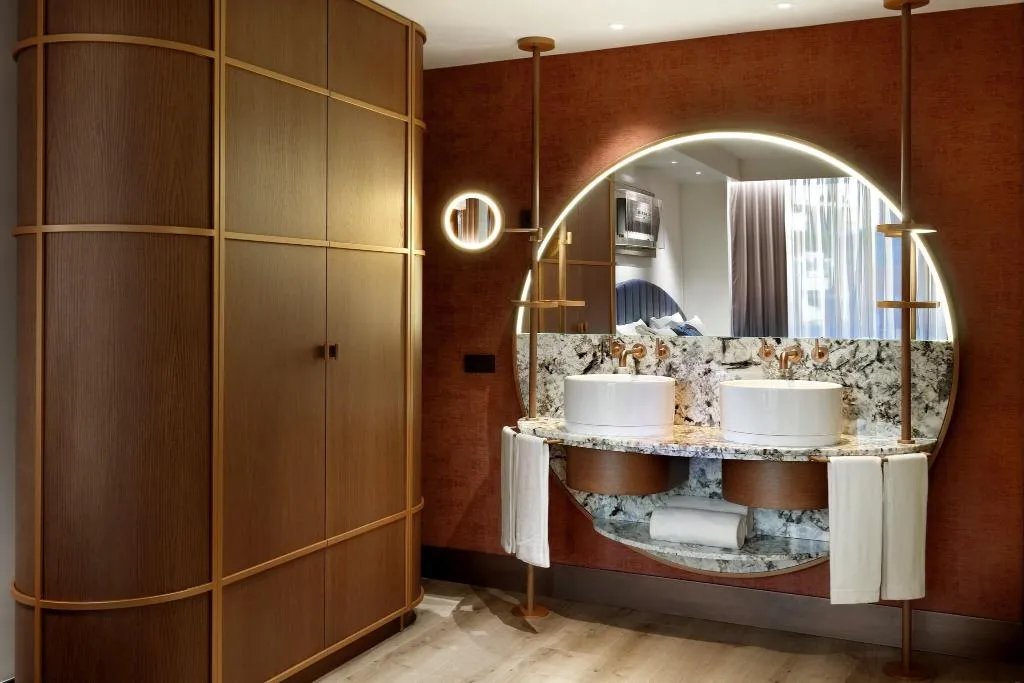 Room, Hard Rock Hotel Madrid, Madrid