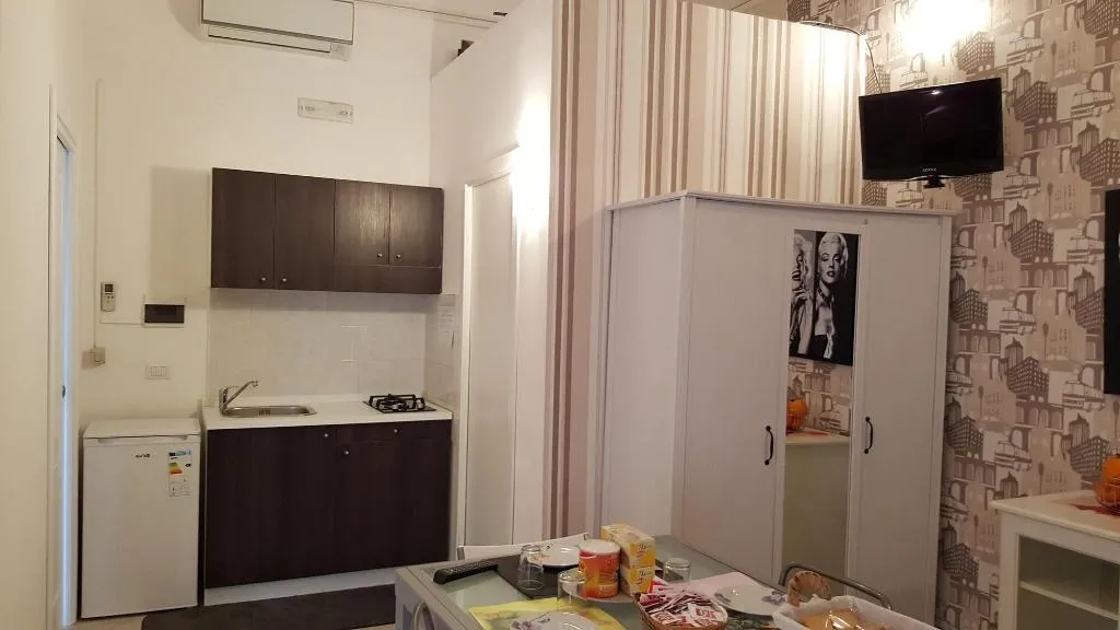 Room, B&B Viva Pompei, Naples