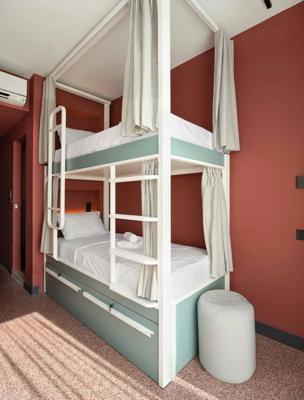 Bed in dormitory CAPACITY 4 Room, Zeus Is Loose, Halkidiki