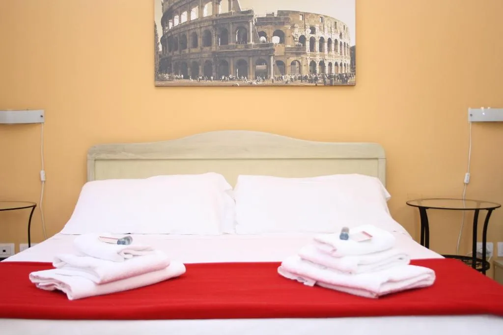 Room, La Dolce Vita Romana, Rome