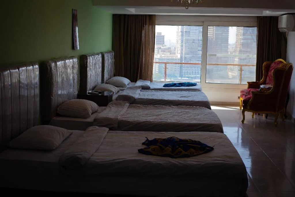 TRIPLE THREE BEDS Room, Nile Sky Hotel and Suites, Cairo
