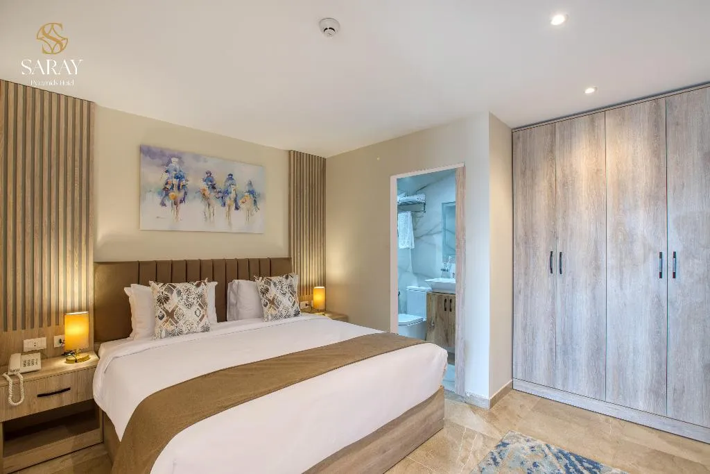 FAMILY ROOM GRAND WITH VIEWS Room, Saray Pyramids & Museum View Hotel, Cairo