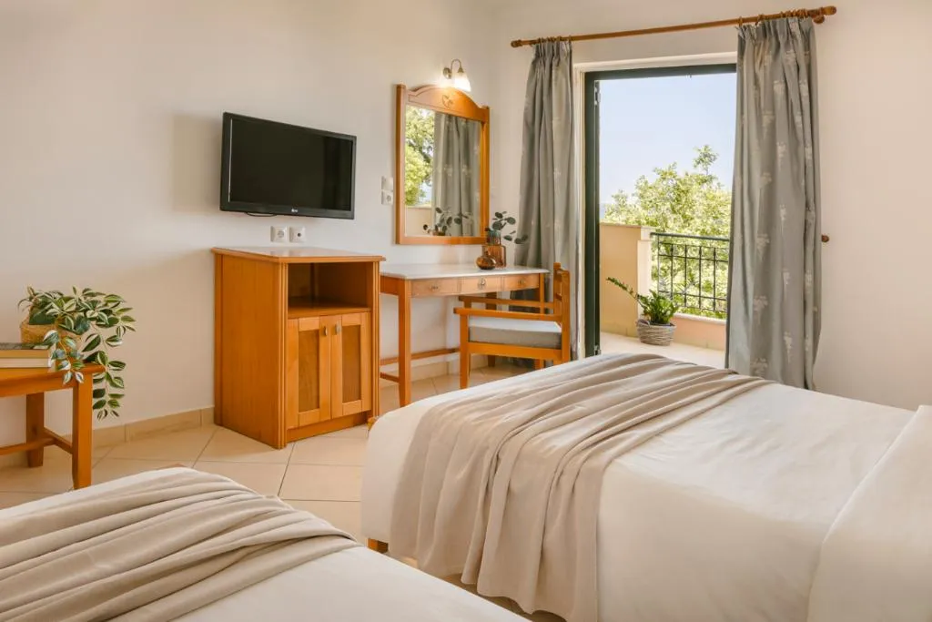 APARTMENT SUPERIOR GARDEN VIEW Room, Century Resort, Corfu