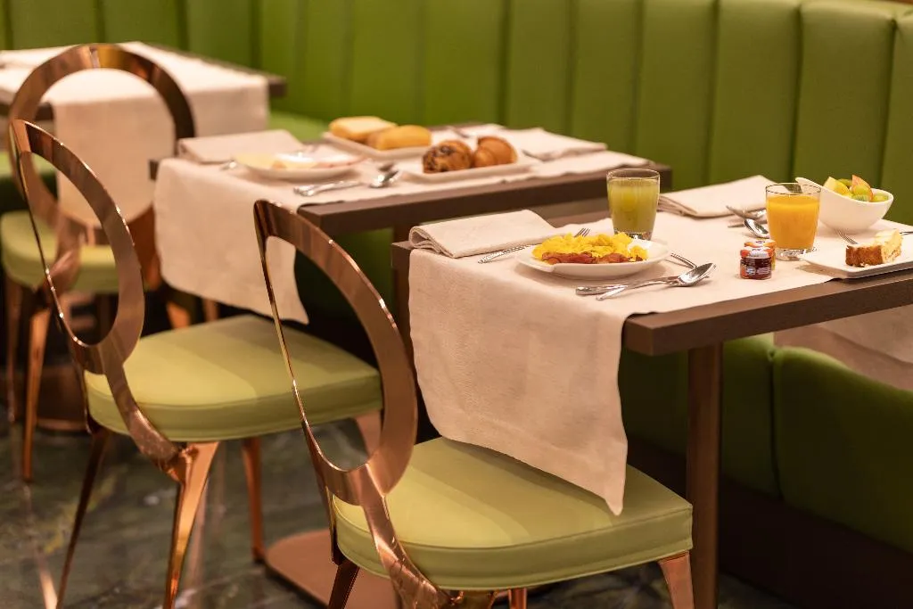 Restaurant, Ariston Hotel, Milan